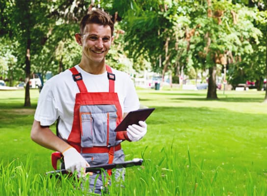 Portrait of Andrew Brown, Owner of Brawny Lawns